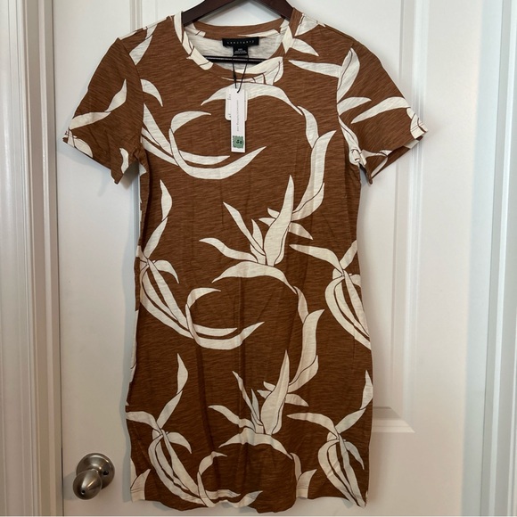 Sanctuary Dress NWT Size XXS Brown Floral Print Short Sleeve - Picture 1 of 8